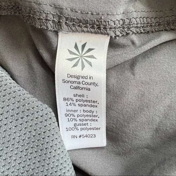 Athleta • Gray Midtown Skort • Size 2 - Picture 6 of 7